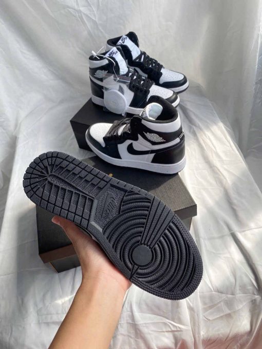 Giày Thời Trang Air Jordan 1 Low Panda Đen Trắng